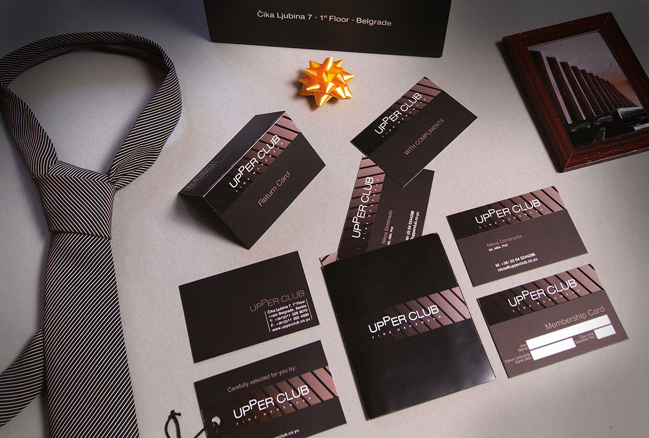 upper club-stationary